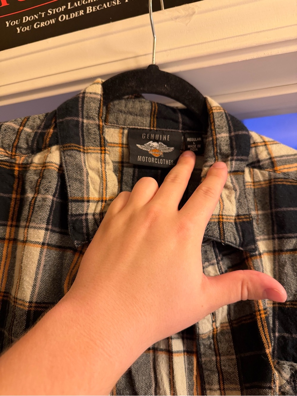 Women’s Harley Davidson Flannel - Picture 4 of 10